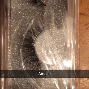 Women’s make up....eyelashes